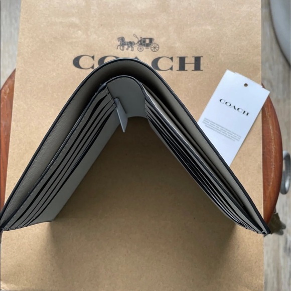Coach wallet - Picture 3 of 3